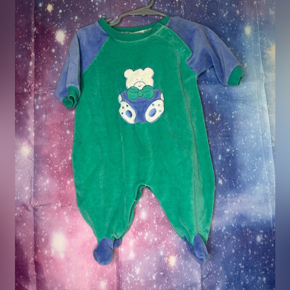 Babyragous velour one piece outfit 🛍